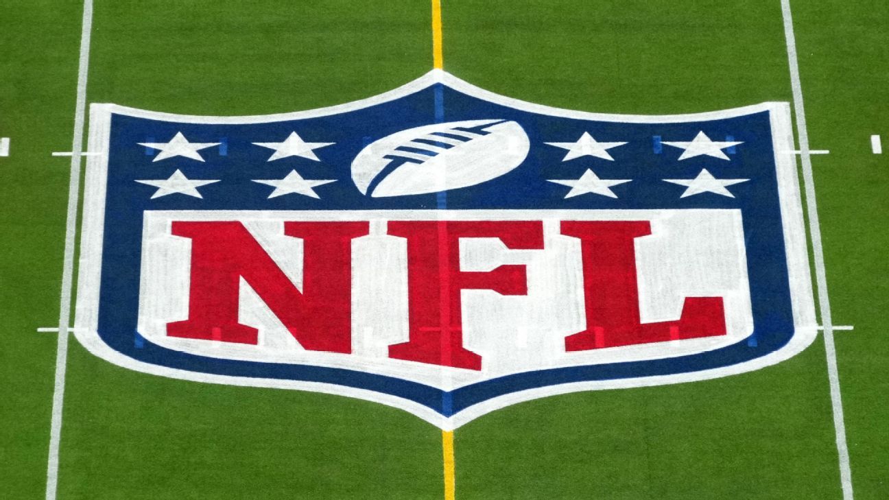 NFL, union agree to new model for picking playing surfaces