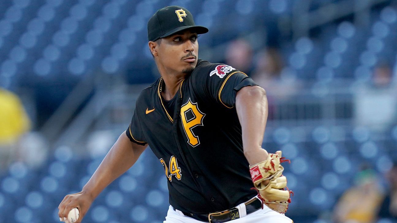Pirates send Johan Oviedo to Red Sox in five-player trade