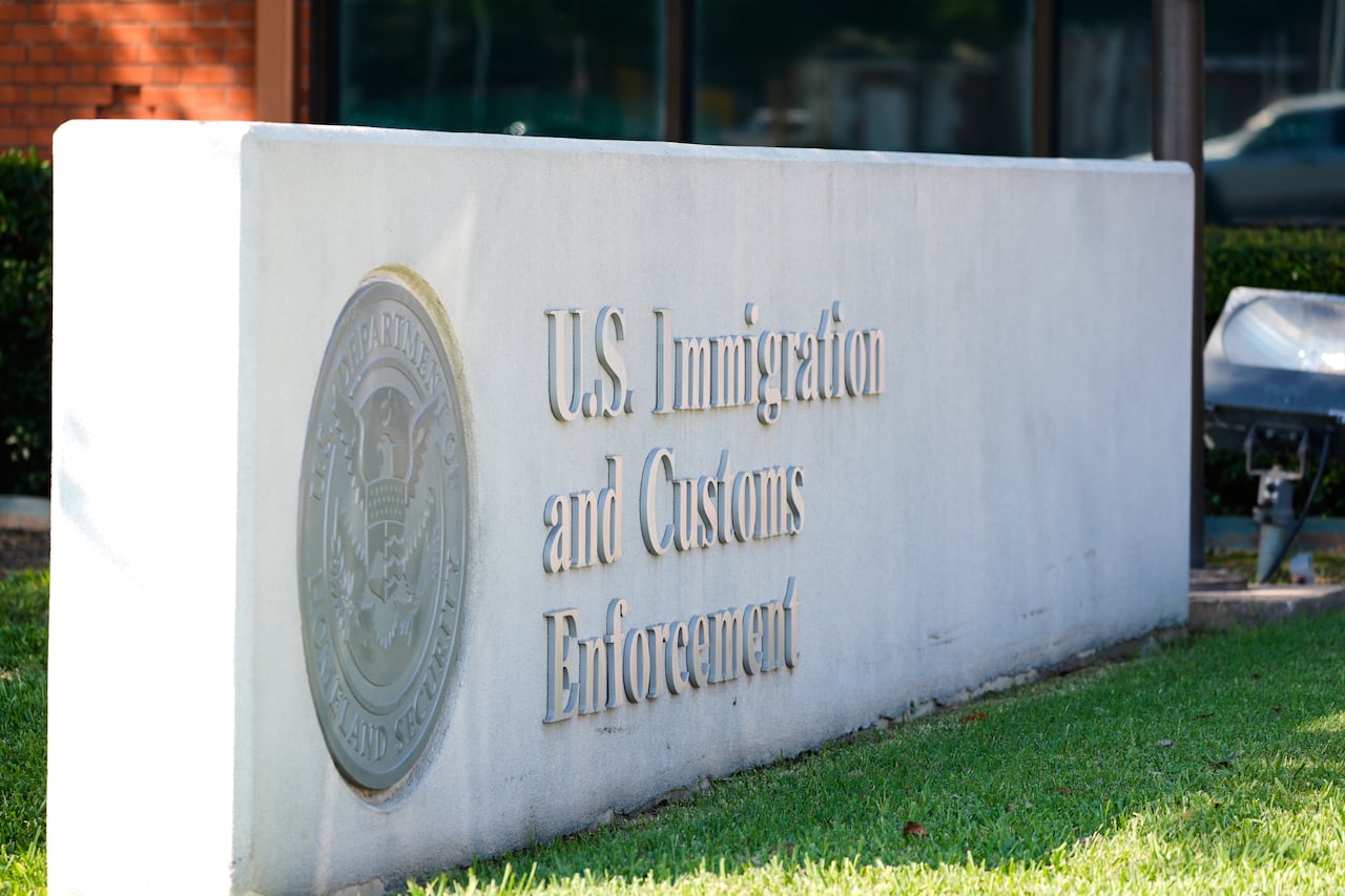 The front entry the U.S. Immigration and Customs Enforcement office is shown Thursday, Sept. 25, 2025, in Dallas. (AP Photo/Tony Gutierrez)