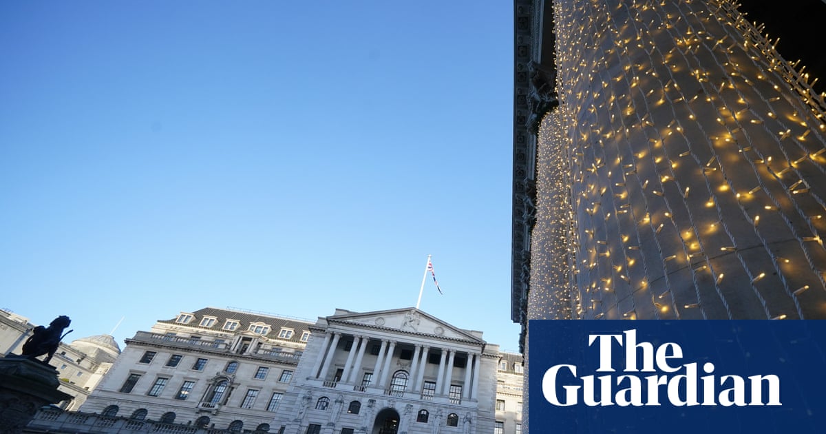 Bank of England cutting jobs as part of overhaul after critical Bernanke review | Bank of England