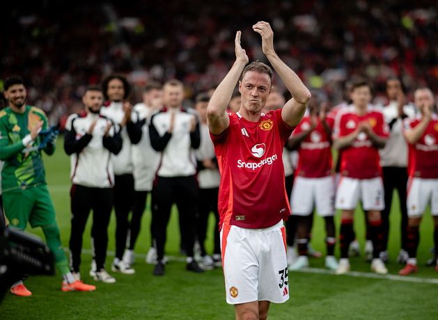 Jonny Evans steps down from Manchester United role after five months