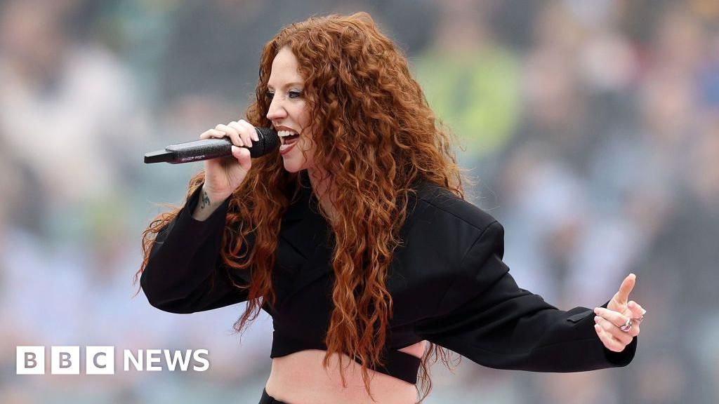 Singer secures TikTok's UK song of 2025