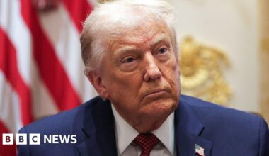 No 10 denies failing to defend Sadiq Khan over Trump attack