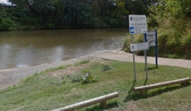 Man dies after getting stuck in the mud at boat ramp