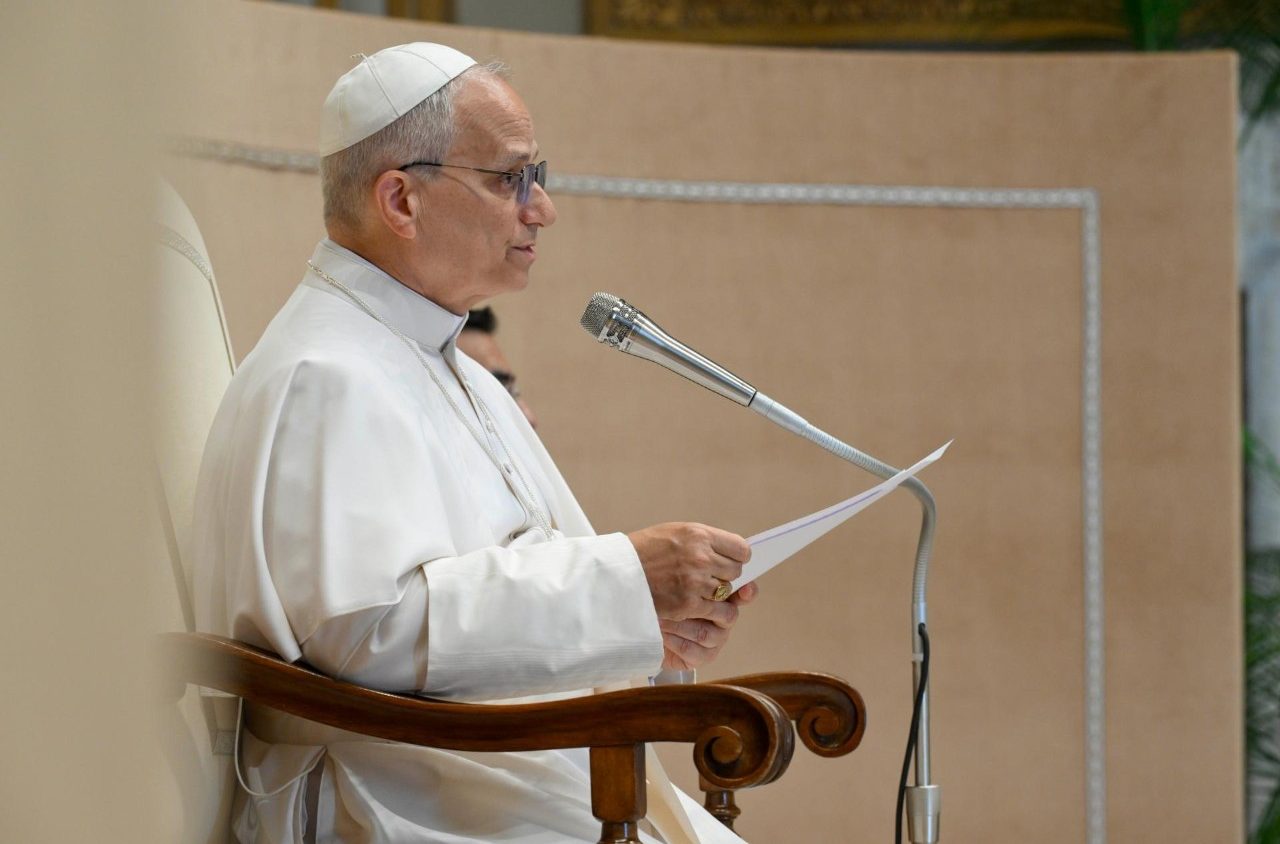 Pope: Intelligence agencies must serve peace and never lose sight of human dignity