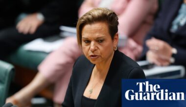 Michelle Rowland to repay part of family trip to WA after watchdog finds spending breached rules | Australian politicians' expenses