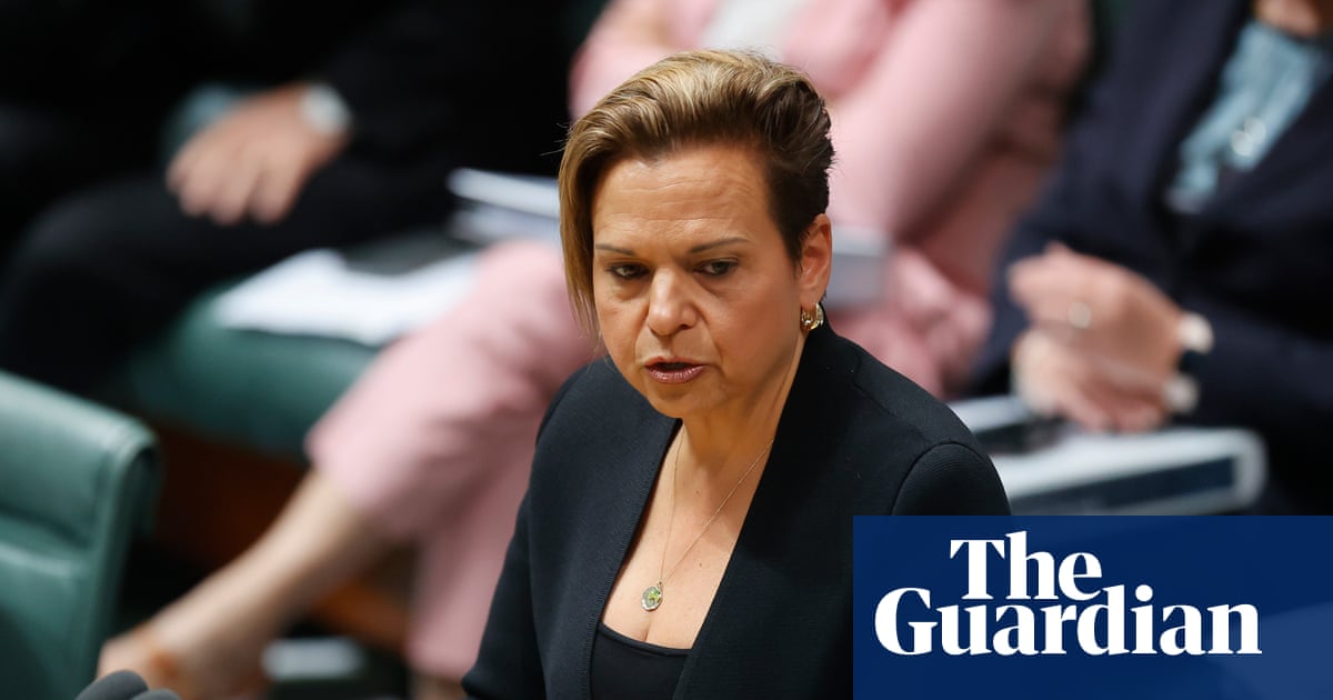 Michelle Rowland to repay part of family trip to WA after watchdog finds spending breached rules | Australian politicians' expenses