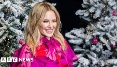 Kylie leads three-way race for Christmas number one
