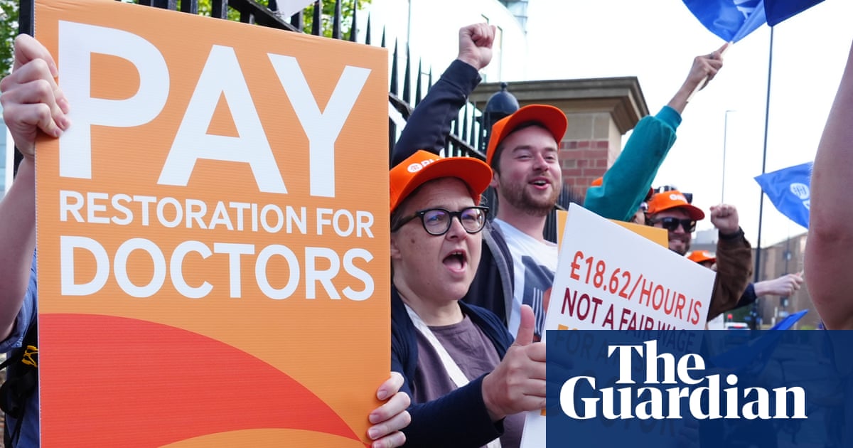 Resident doctors in England vote to go ahead with strike | Doctors