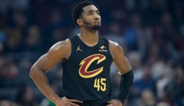 Donovan Mitchell on stumbling Cavs: 'I would boo us, too'