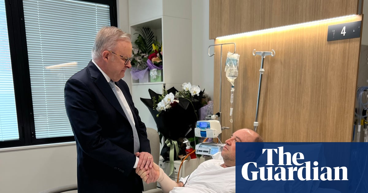 ‘Best of our country’: Australian prime minister visits Bondi hero Ahmed al-Ahmed in Sydney hospital | Bondi beach terror attack