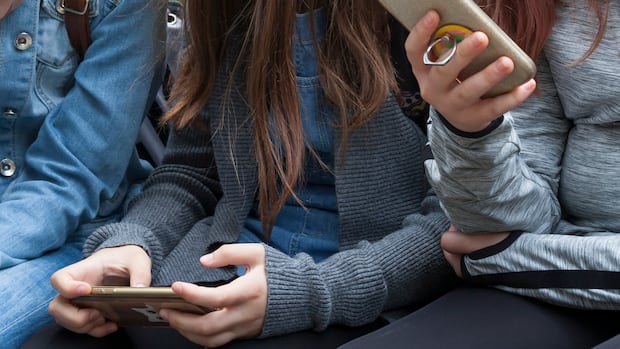UBC study finds that mindfulness could reduce problematic smartphone use