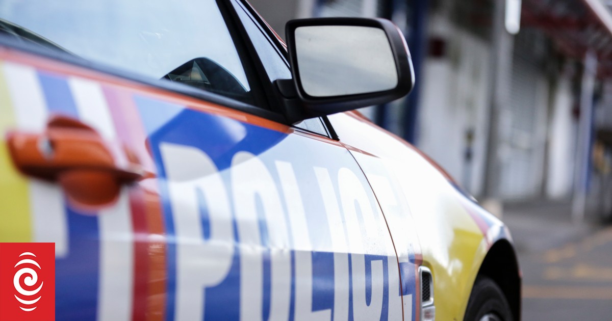 Hamilton crash closes State Highway 3, person seriously injured