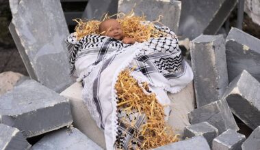 Nativity scene recreated by activists in Dublin ‘in solidarity with Gaza’