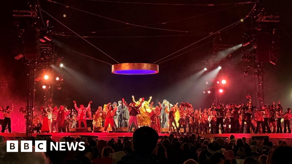 Crowds celebrate Bradford's City of Culture year finale