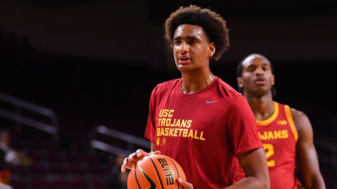 USC's Arenas practices for first time since July knee injury