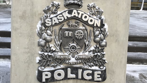 Saskatoon police shoot man during warrant execution