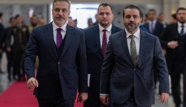 Türkiye criticises SDF for delaying integration talks with Syria, citing Israel links