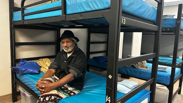 As cost of living climbs, a Vancouver shelter adapts to a rise in unhoused seniors