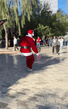 Fan sinks shot to win PS5