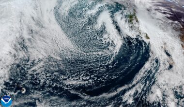 Risk of brief tornadoes in Bay Area early Christmas morning growing