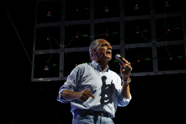 National Party presidential candidate Nasry Asfura speaks to supporters during a closing campaign rally, in Tegucigalpa, Honduras, Nov. 21, 2021. (AP Photo/Elmer Martinez, File)