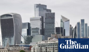 End of shareholder revolt register ‘will help UK firms bury pay controversies’ | Executive pay and bonuses