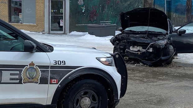 Driver in custody after collision during police pursuit in Winnipeg's north end, police say