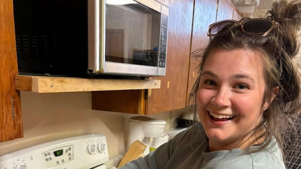 Saint John woman recovering after moose kicked her in the head during collision with car