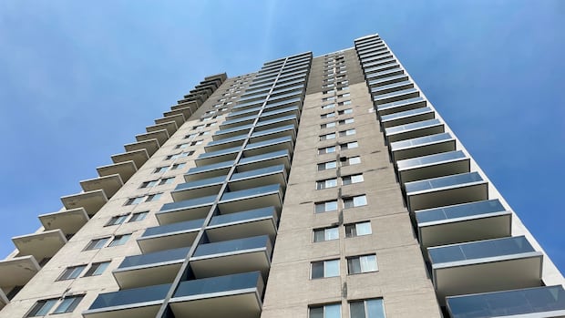 Hamilton's new 'safe apartment' bylaw starts Jan. 1. Here's what landlords, tenants need to know