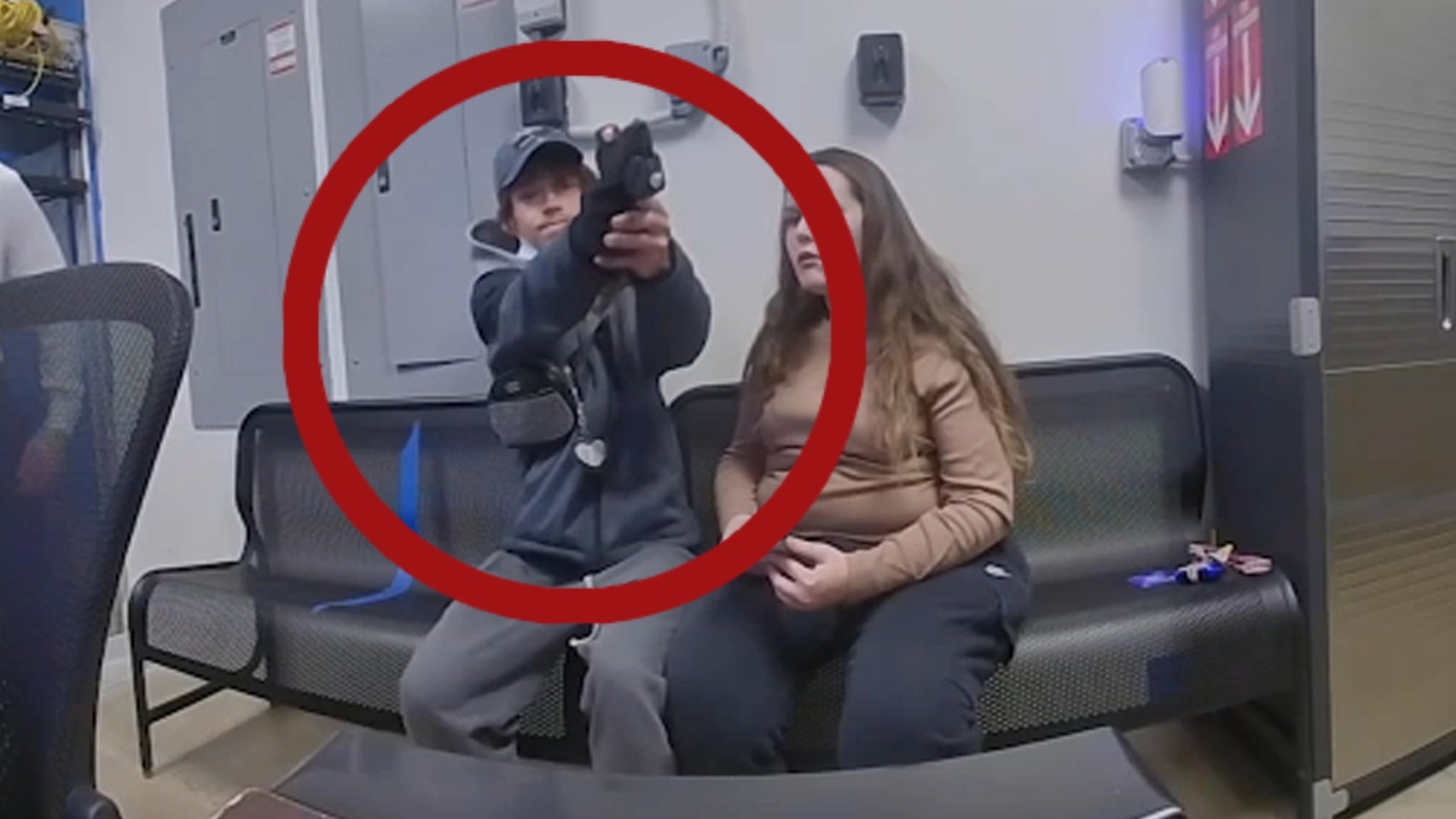 Video shows moment shoplifting suspect in Ohio pulls out gun, attempts to shoot officer