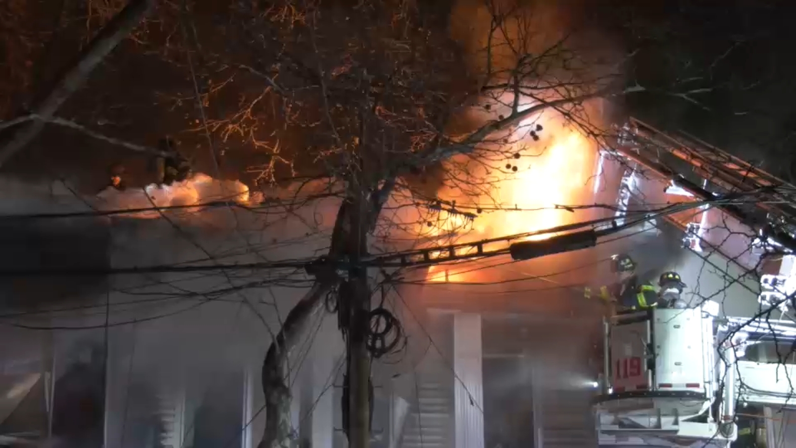 2 residents, 3 firefighters hurt in 4-alarm Williamsburg, Brooklyn house fire that spread to at least 2 other homes