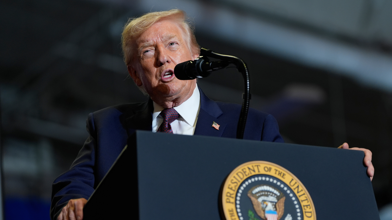 Trump administration pauses 5 wind projects off the East Coast