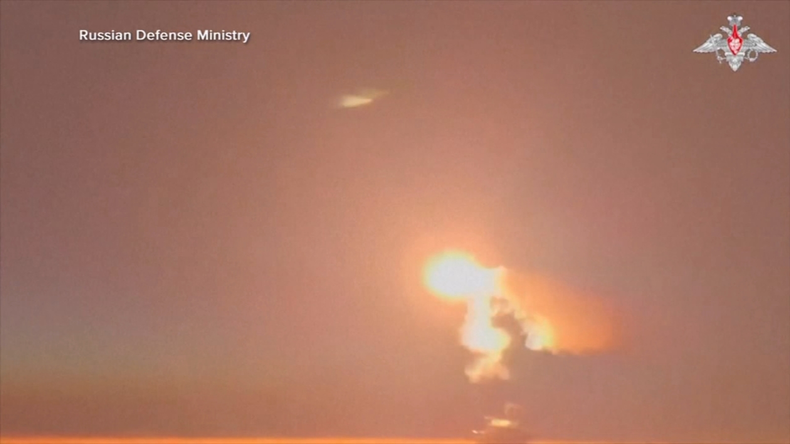 Russia strikes Kyiv, Ukraine, kills at least 1 person day before presidents Volodymyr Zelenskyy, Donald Trump meet in Florida