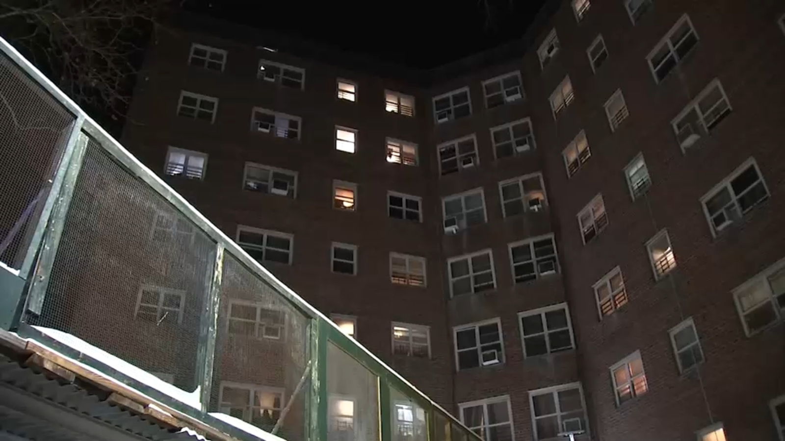 Man killed, 14-year-old wounded in shooting in hallway of Bronx apartment building