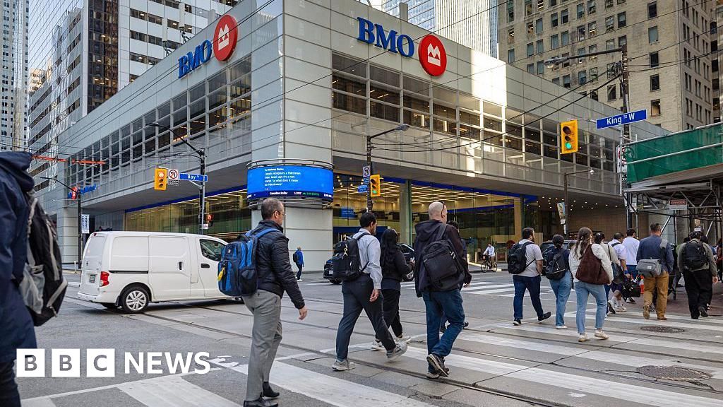 Canada's population drops as country caps immigration