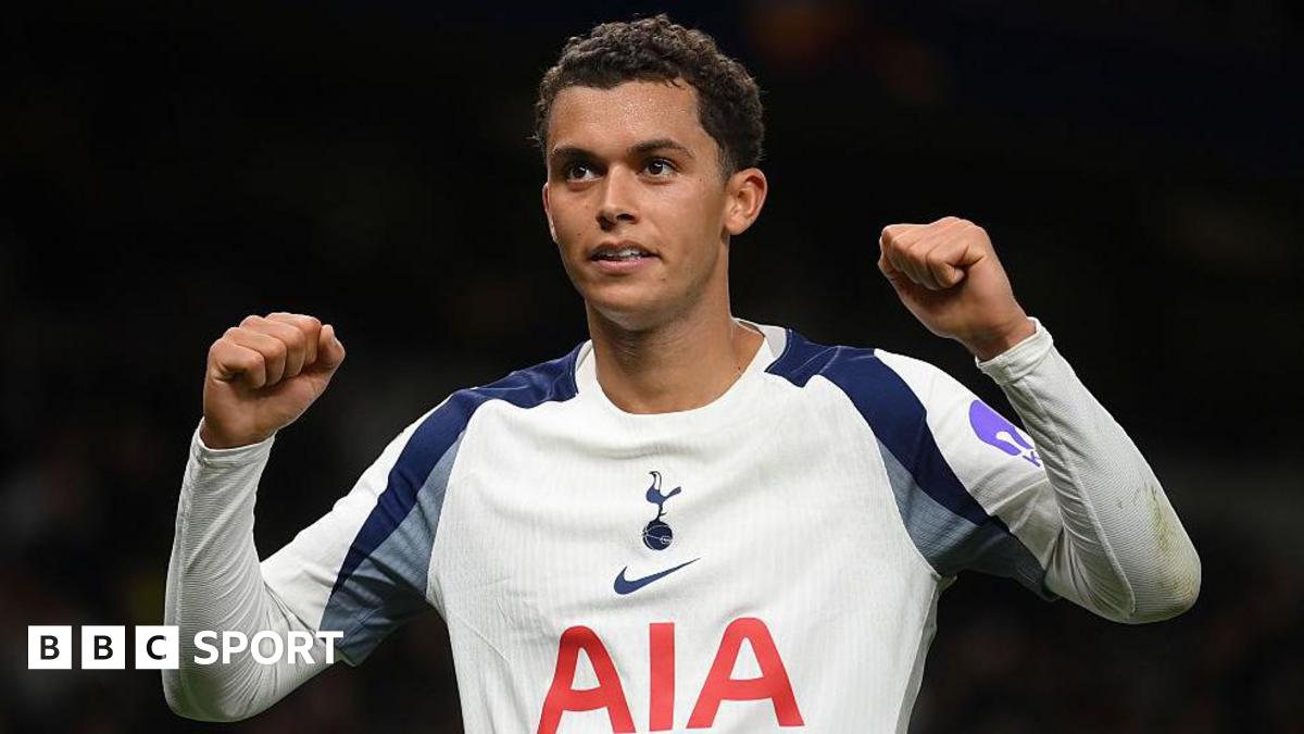 Brennan Johnson celebrates