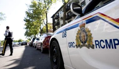 Man facing murder charges after couple dies in shooting on rural Alberta road: RCMP