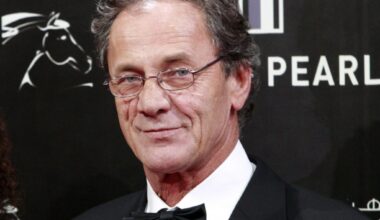 2009-12-09T000000Z_557119584_GM1E5CA097T01_RTRMADP_3_DUBAI (1)