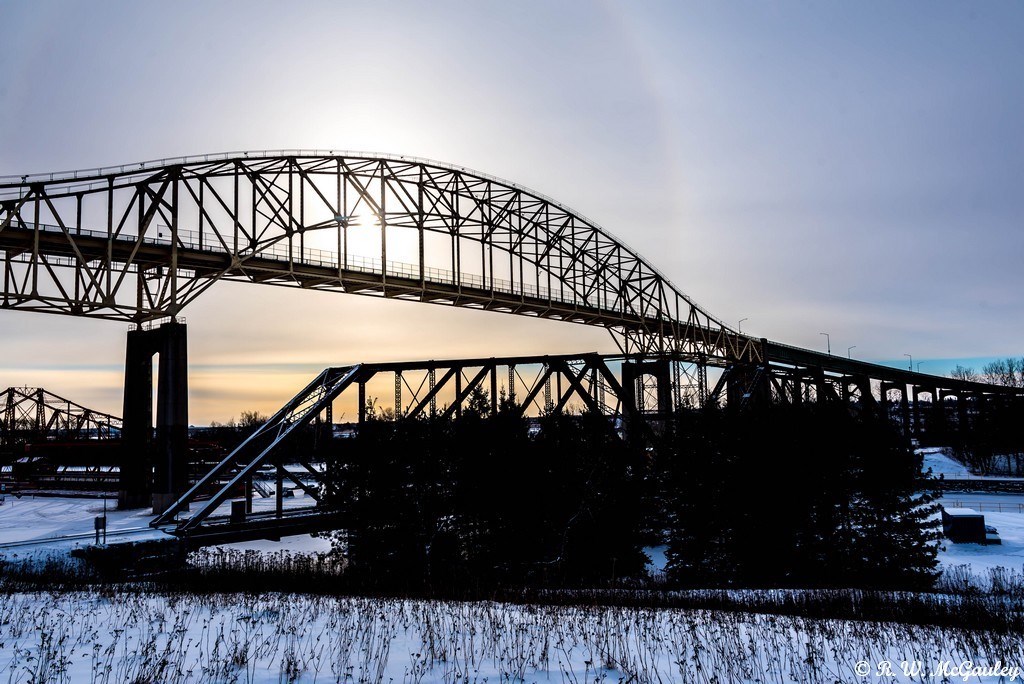 Americans ramping up cross-border visits, but Canadians still staying home