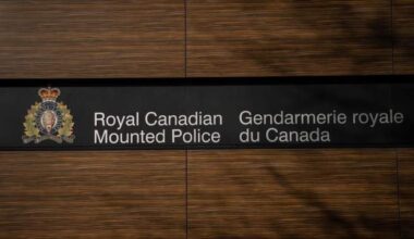 Shooter at large after 1 killed, 3 injured in remote Sask. community: police