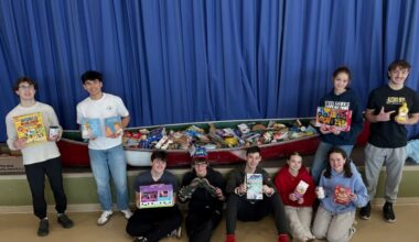 Local students spread holiday cheer with food drive