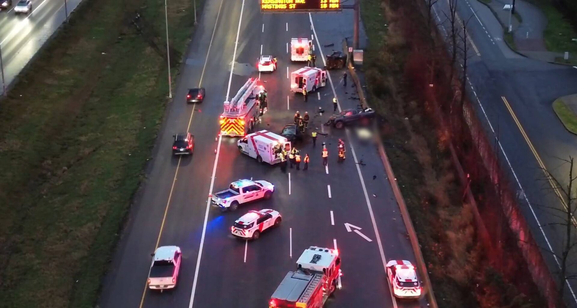 Fatal multi-vehicle crash closes Highway 1 westbound into Surrey