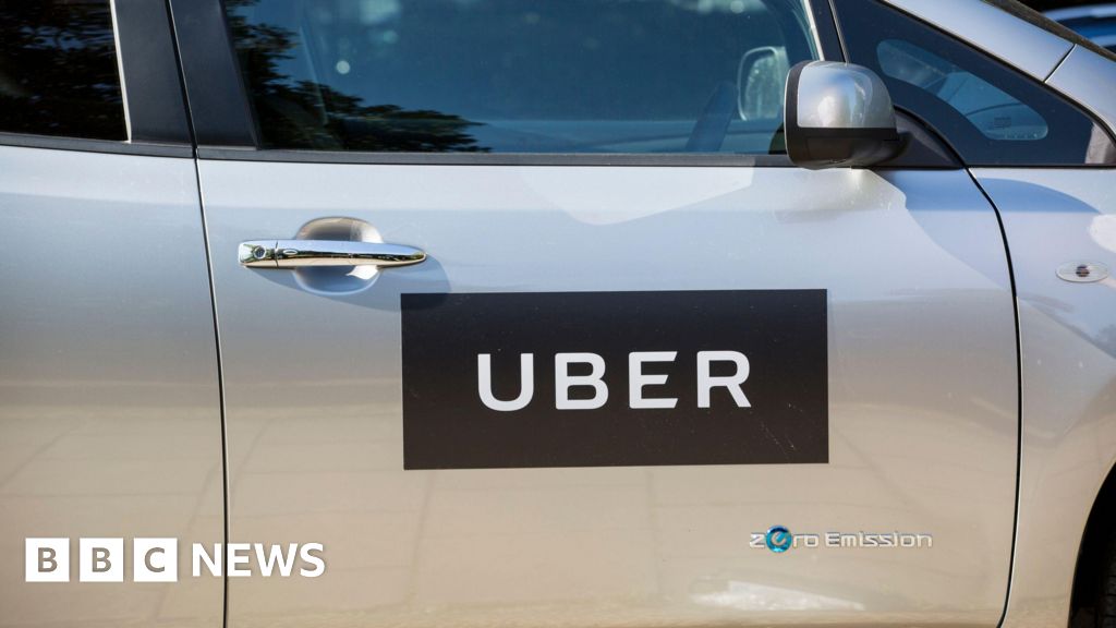 Uber seeks drivers for Southend after 7-year ban
