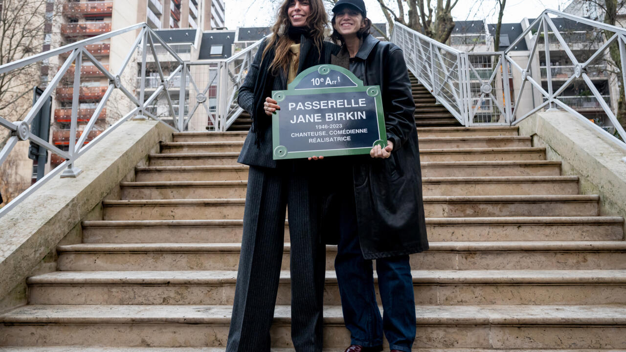 Anglo-French star Jane Birkin gets name on bridge over Paris canal