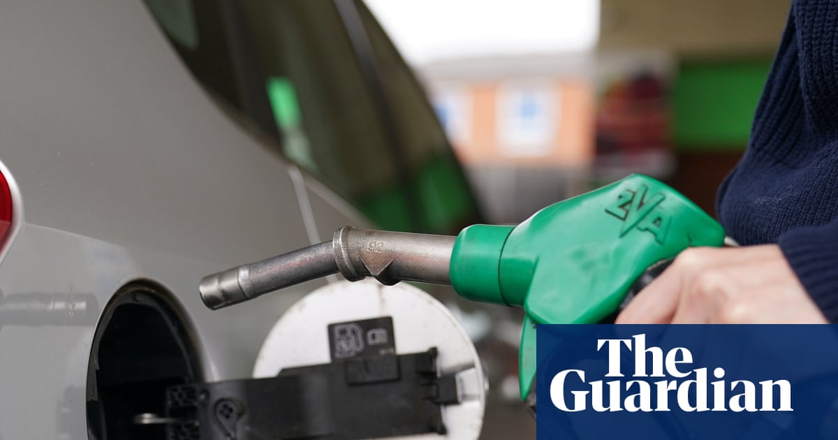 UK drivers being overcharged as fuel prices fail to track oil market, watchdog finds | Petrol prices