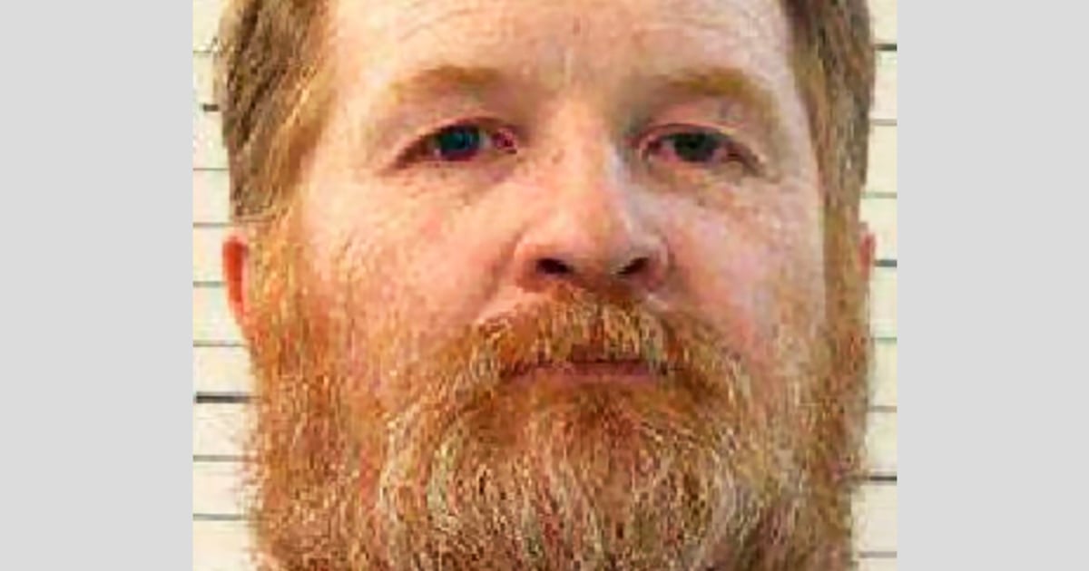 Tennessee executes Harold Wayne Nichols by lethal injection for killing college student in 1988