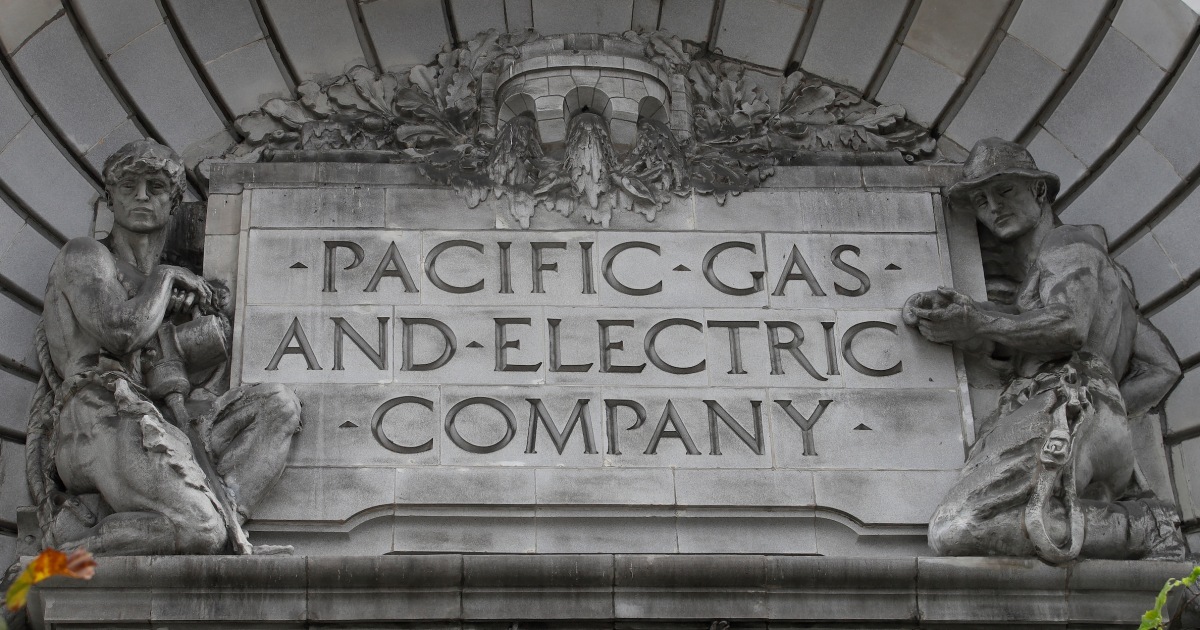 Over 20,700 still without power in San Francisco after massive outage leaves homes and businesses in the dark