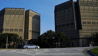 3 escaped inmates put rope around Lyft driver's neck and kidnapped her for 10 hours, police say