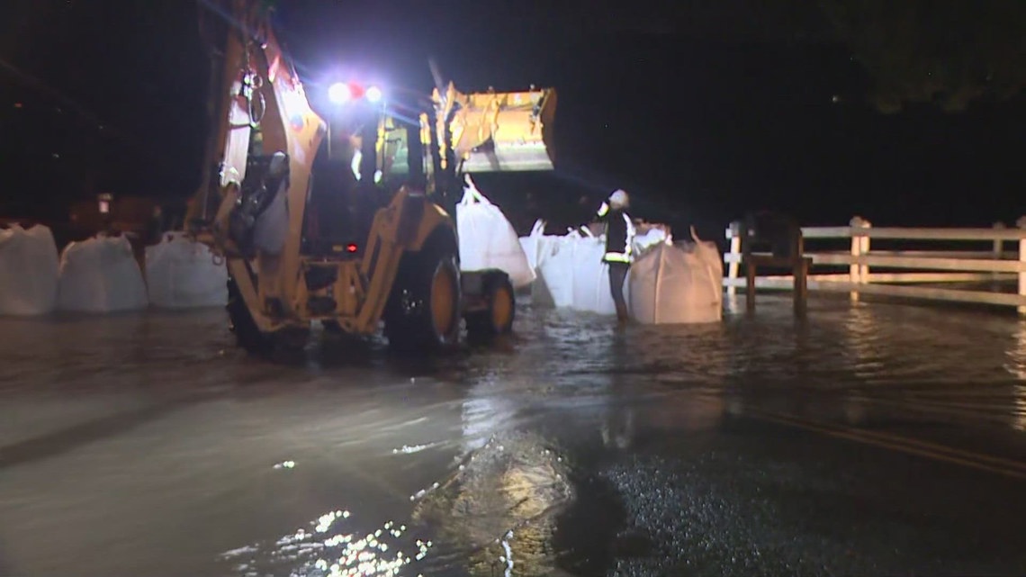 Levee failure on White River prompts 'Go Now' evacuations in Pacific - king5.com